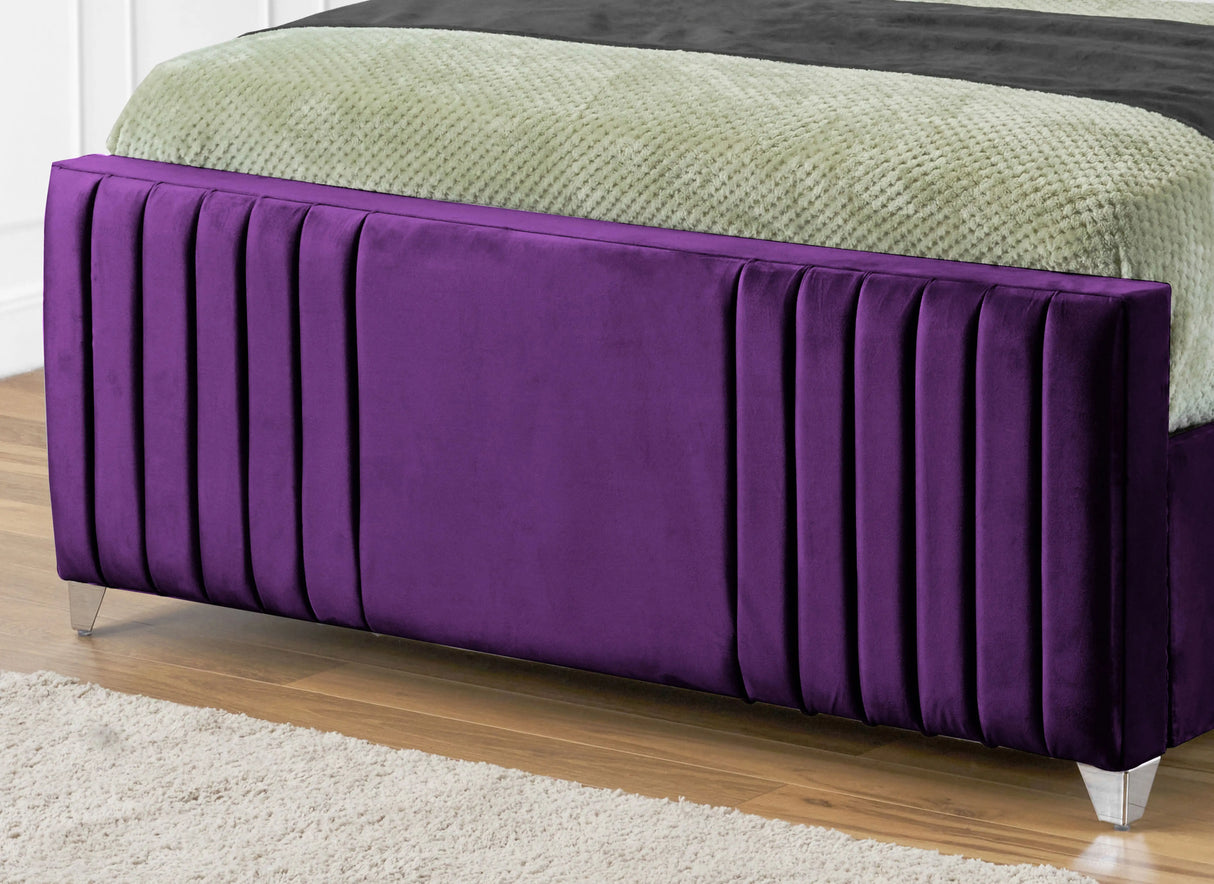 Elise lined winged Upholstered Bed