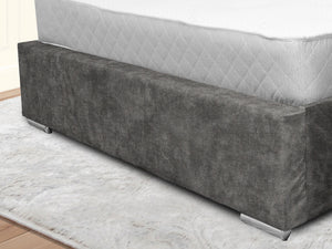 Winchester Upholstered Bed