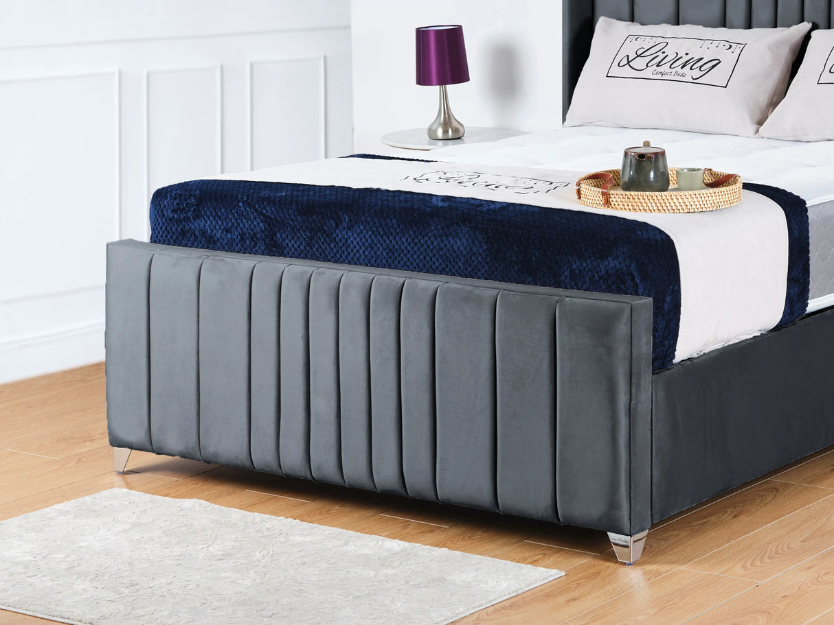 Valencia Lined Wings Upholstered Bed