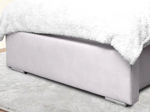 Miri Winged Upholstered Bed