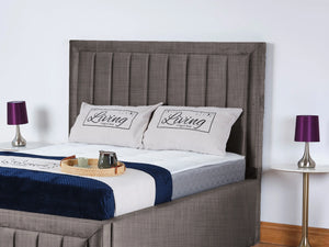 Grand panel Upholstered bed