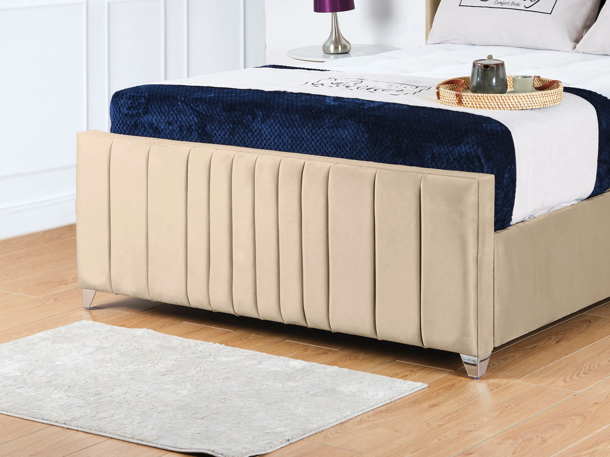 Valencia Lined Wings Upholstered Bed