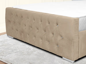 Kendall Winged Upholstered Bed