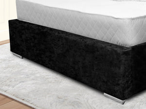 Winchester Upholstered Bed