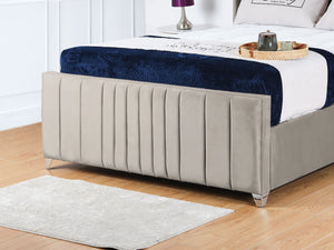 Valencia Lined Wings Upholstered Bed