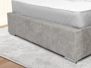 Winchester Upholstered Bed