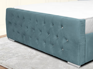 Kendall Winged Upholstered Bed