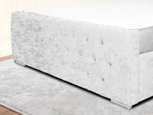 Kendall Winged Upholstered Bed