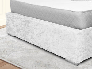 Winchester Upholstered Bed